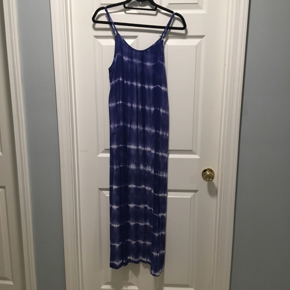 Tie-dye maxi dress